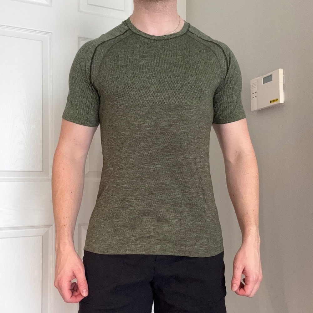 Lululemon Men's Green Metal Vent Tech T-shirt (M)